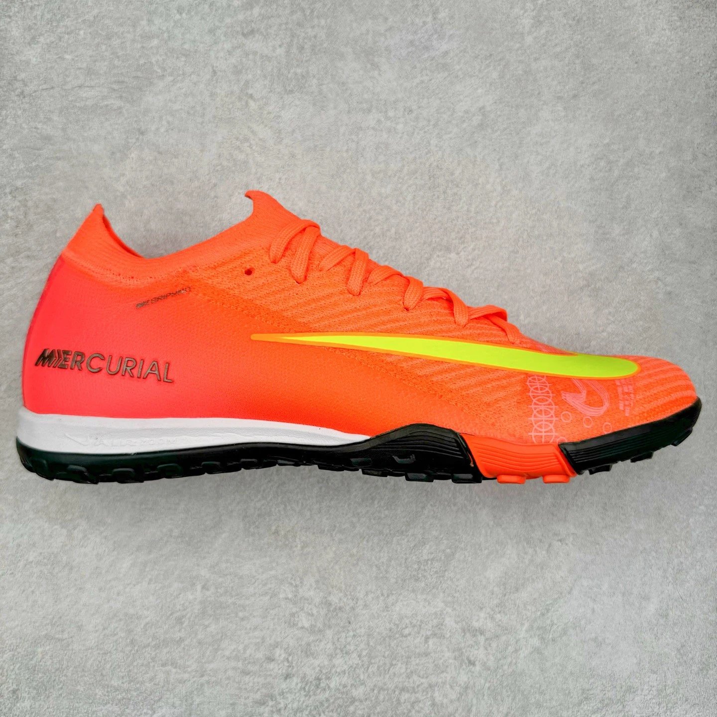 Nike Sneakers Football Turf Shoes — orange red yellow