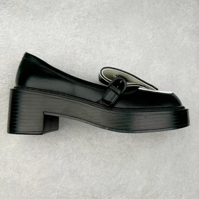 Chanel High Heels Platform Buckle Loafers product detail image 10