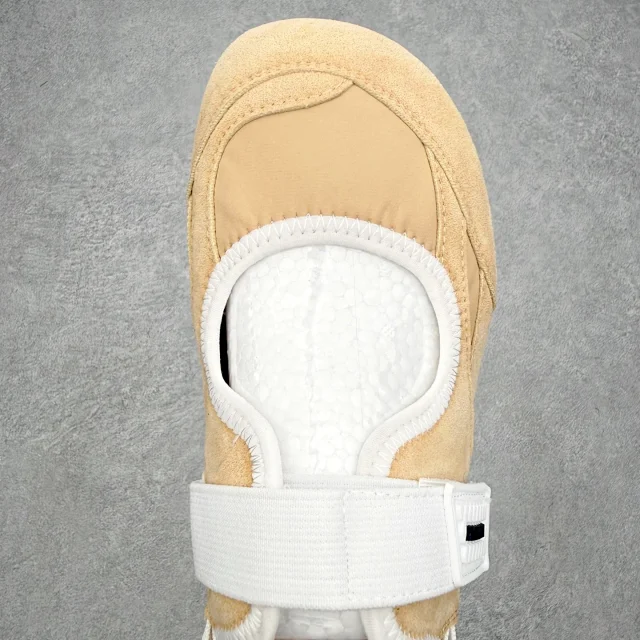 Bottega Veneta Casual Shoes Orbit Flash Velcro Mary Jane product detail image 4