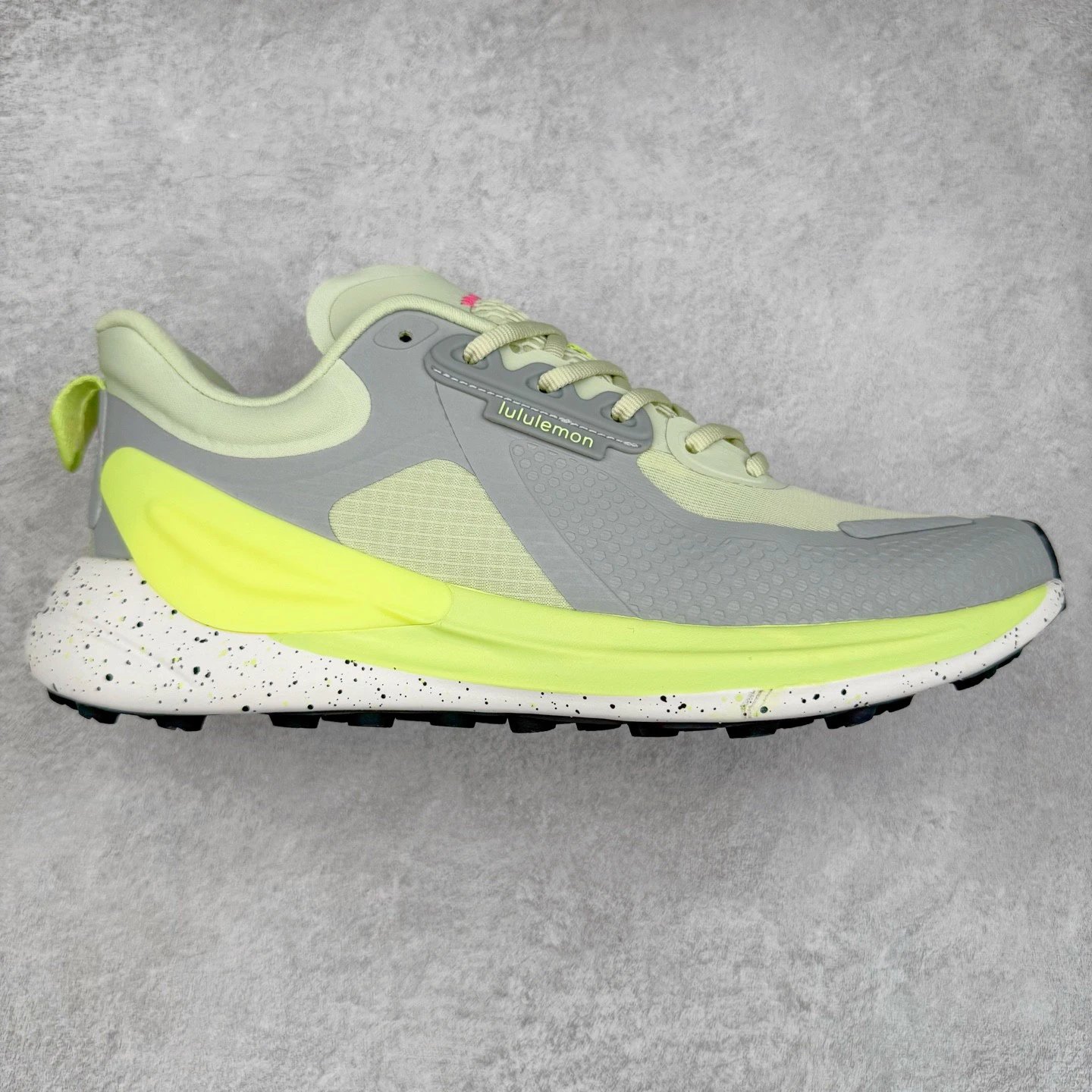 Lululemon Sneakers Blissfeel Trail — Gray-green
