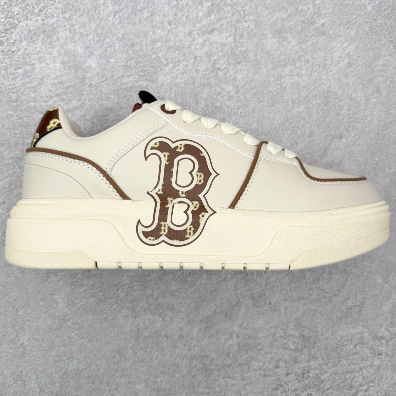 MLB Sneakers Low-Top Platform Baseball-Team Logo — Beige