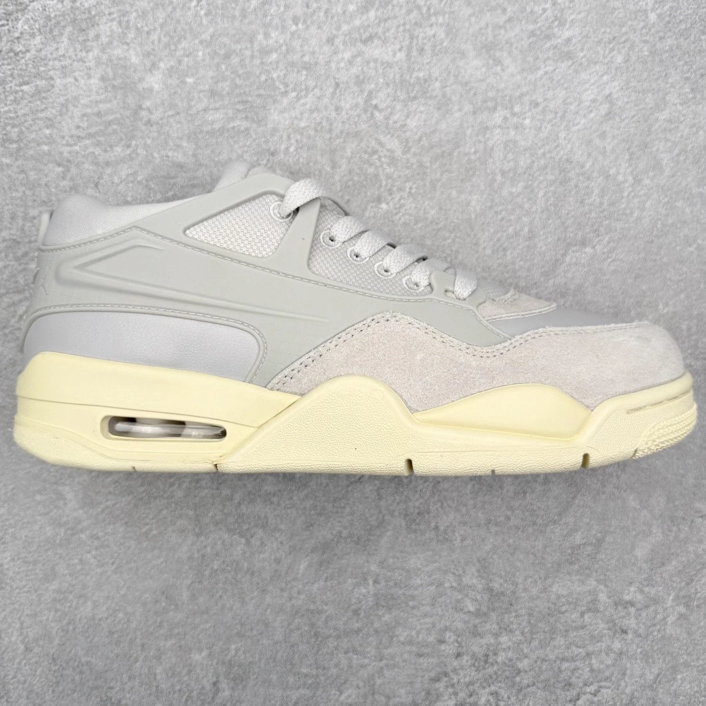 Nike Sneakers Air Jordan 4 RM — Light gray