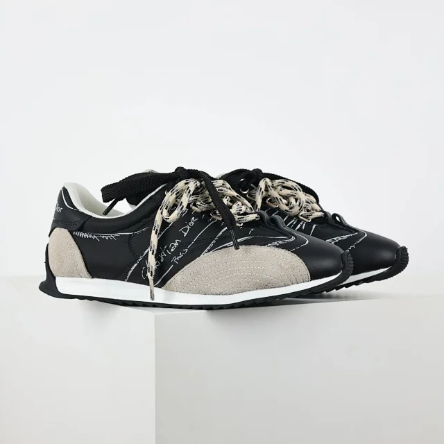 Dior Sneakers D-Sketch low-top lace-up with sketch-print panels product detail image 21