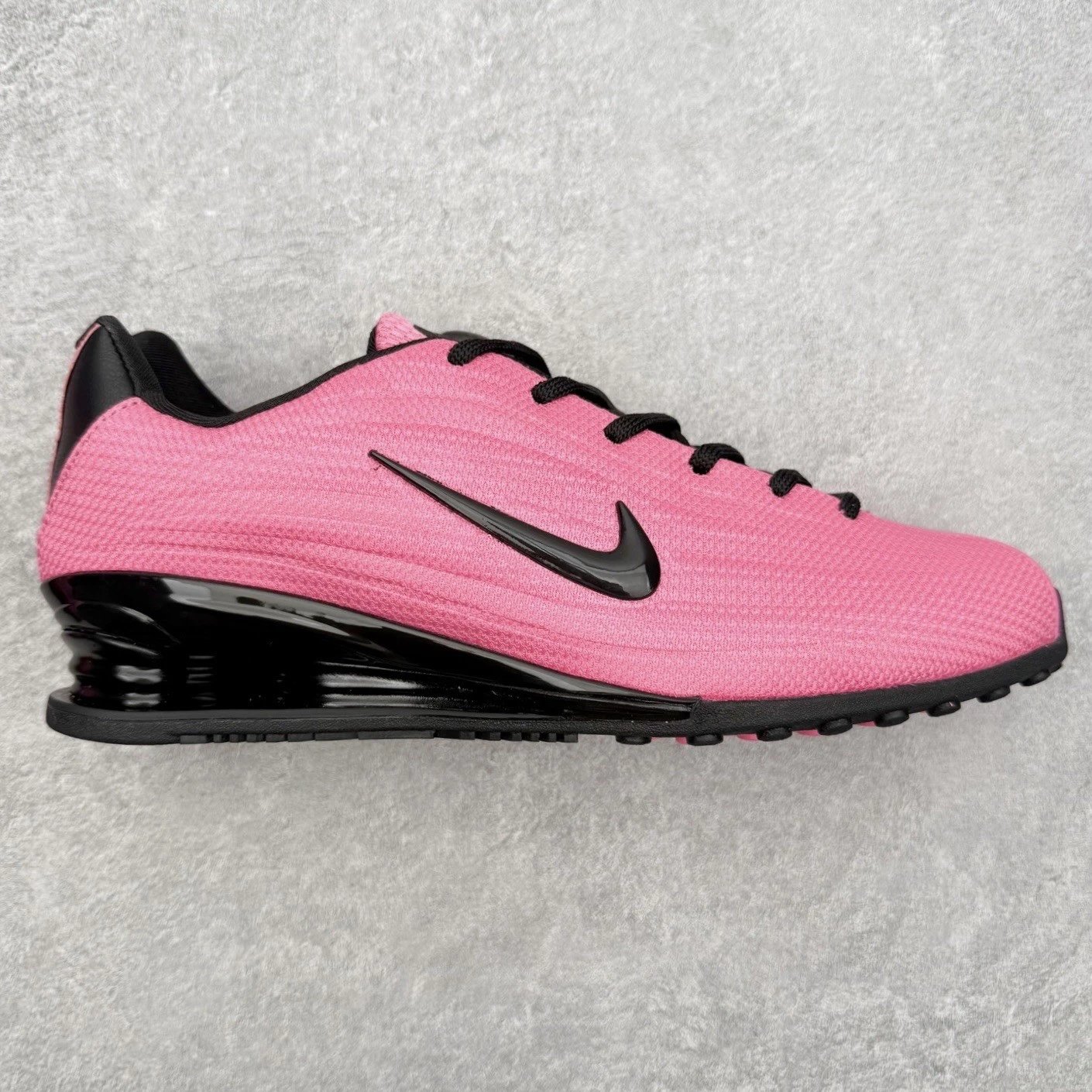 Nike Sneakers Low-top with column-cushioned heel — Rose red