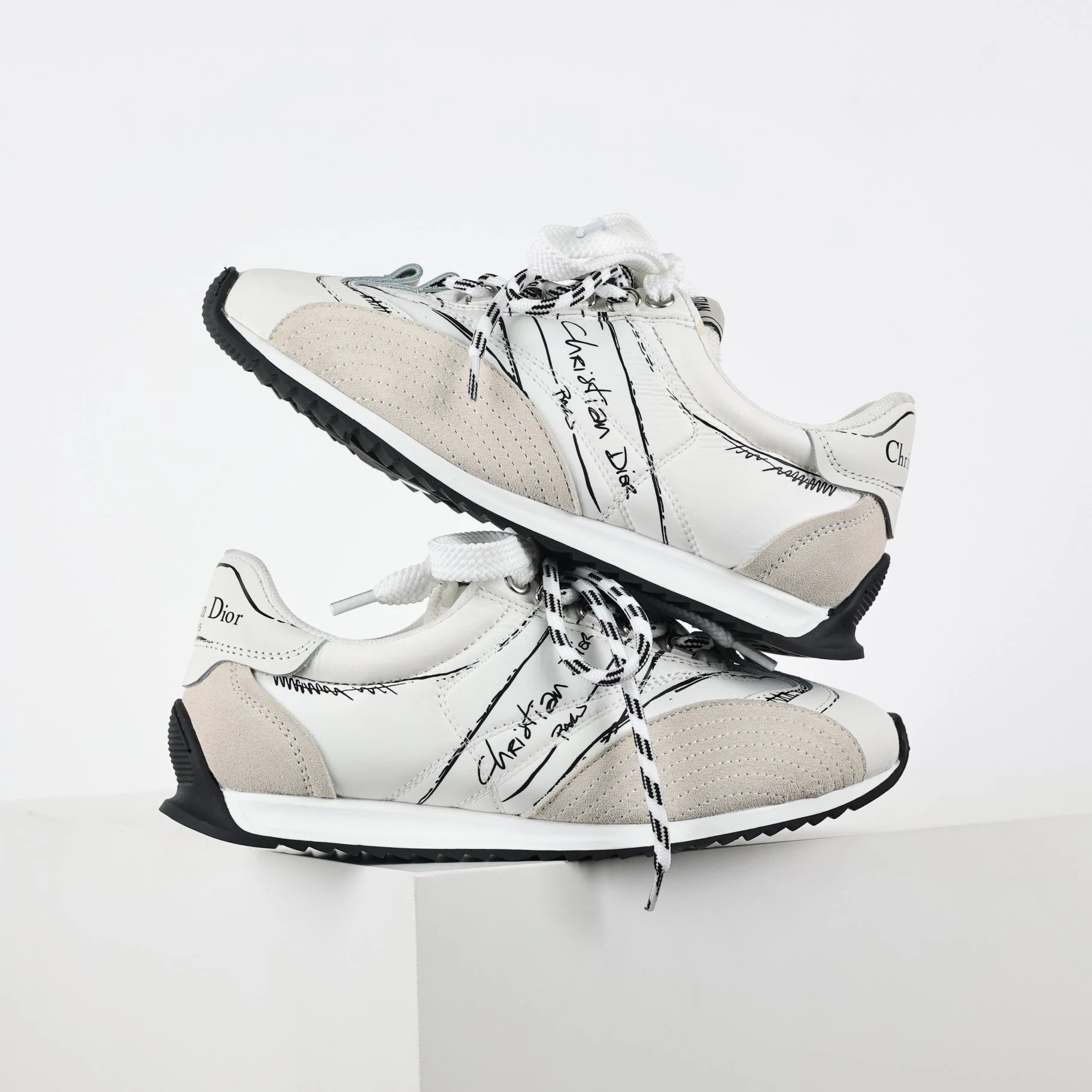 Dior Sneakers D-Sketch low-top lace-up with sketch-print panels — white