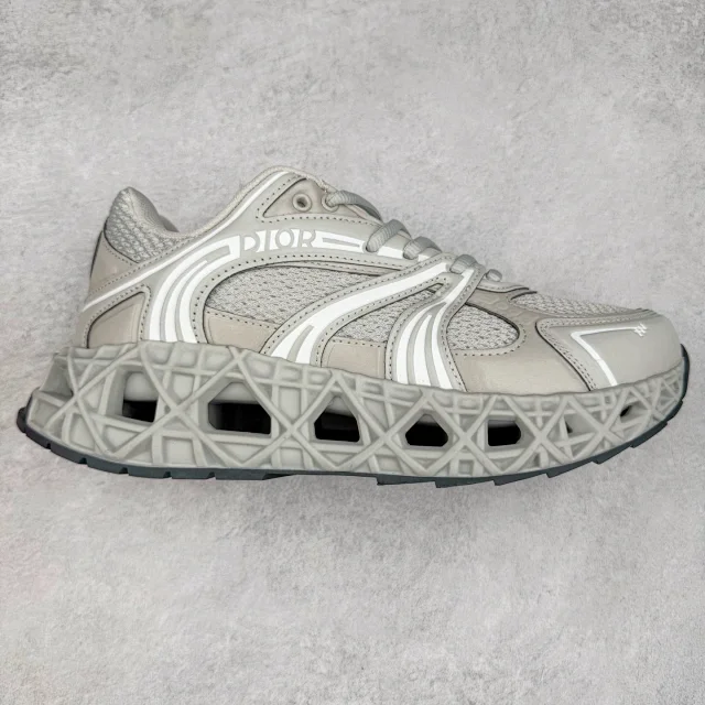 Dior Sneakers B35 product detail image 1