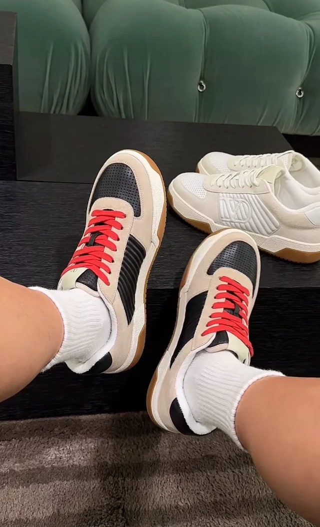 Valentino Garavani Sneakers Low-top VLogo side-panel product detail image 24