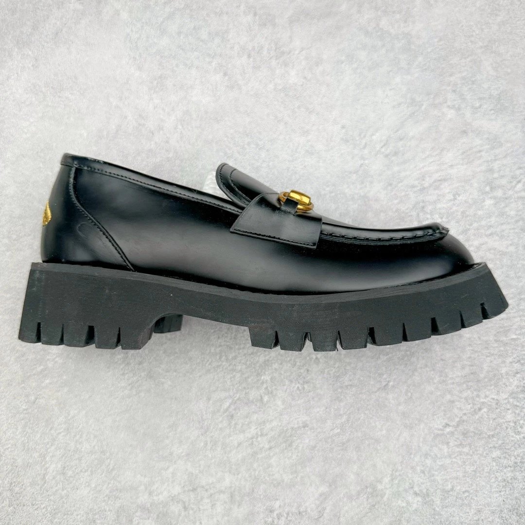 Gucci Leather Shoes Horsebit platform loafers with lug soles — Black leather surface