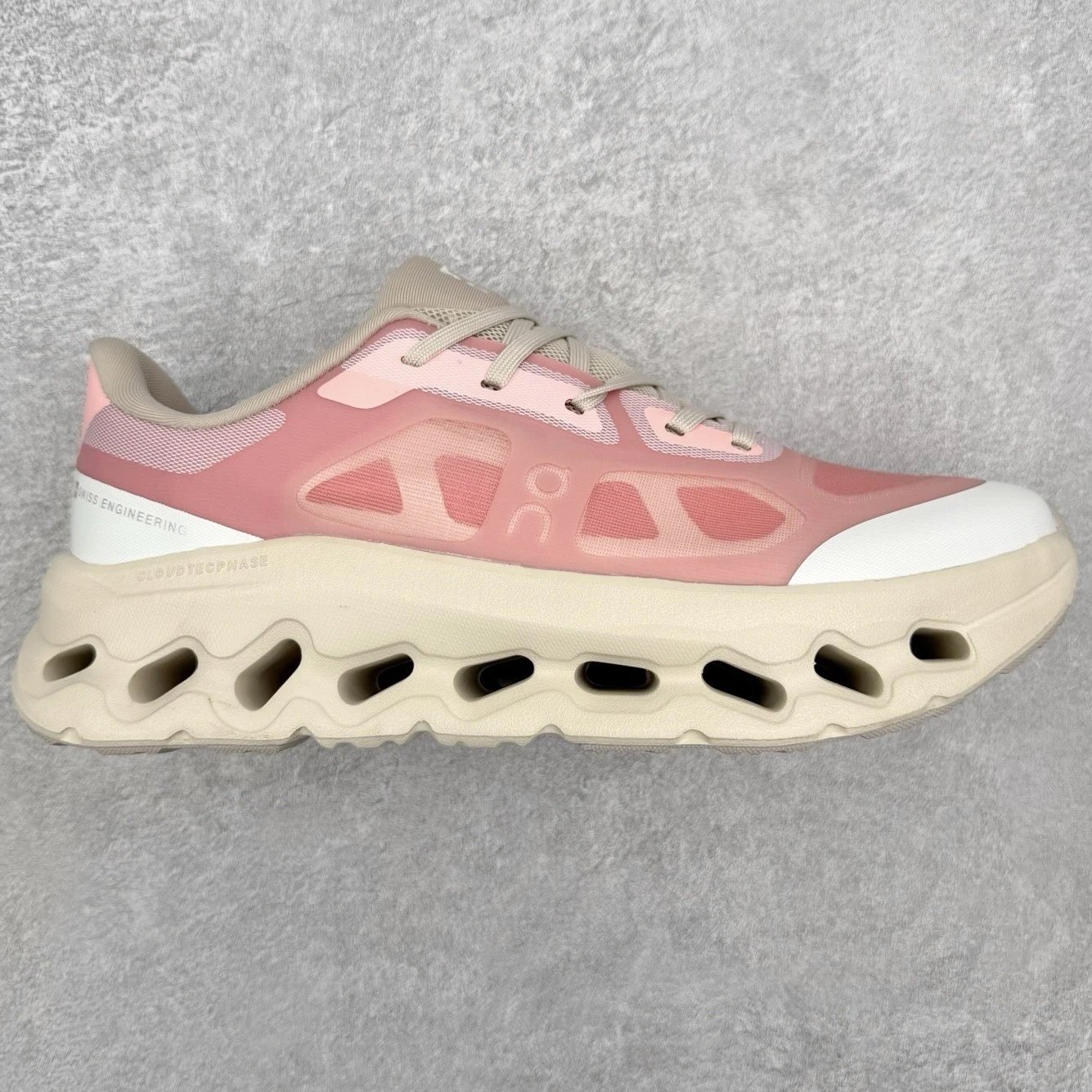 On Sneakers Cloudtilt Remix — Pink