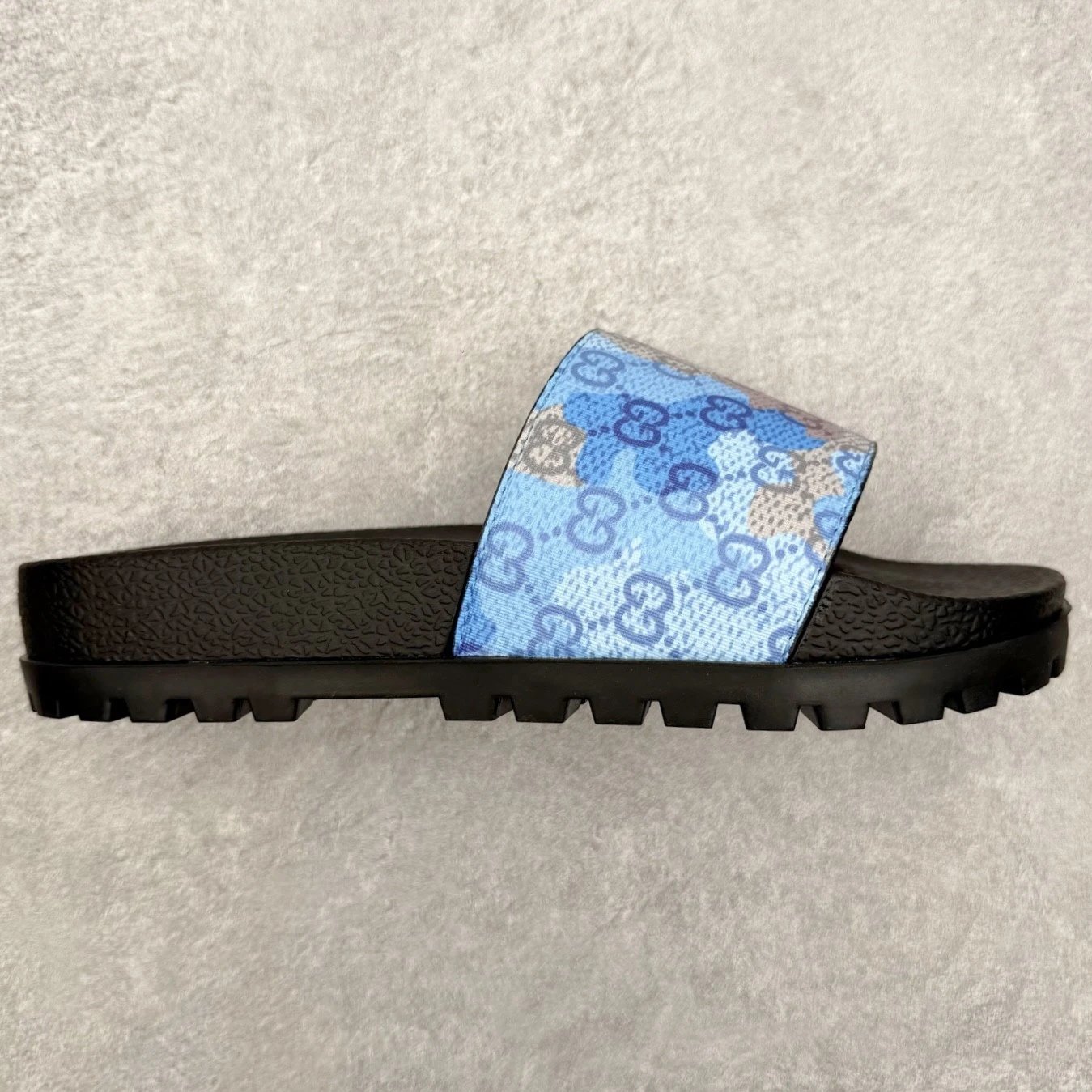 Gucci Slippers Logo-Pattern Lug-Sole Slide — Blue-gray