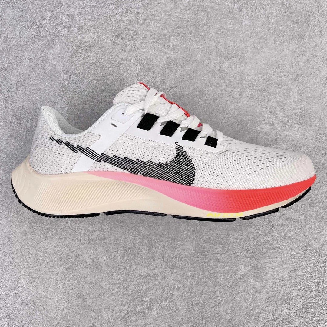Nike Sneakers Air Zoom Pegasus 38 — Red and white