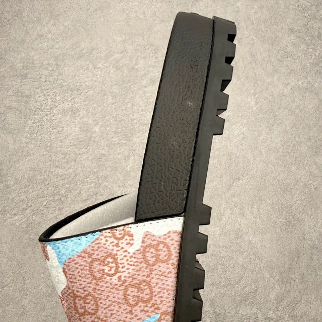 Gucci Slippers Logo-Pattern Lug-Sole Slide product detail image 52