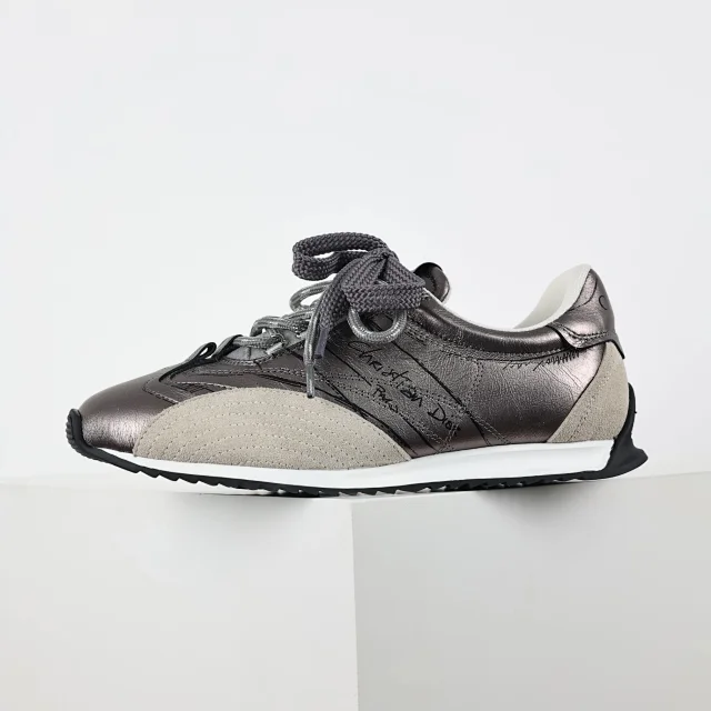 Dior Sneakers D-Sketch low-top lace-up with sketch-print panels product detail image 9