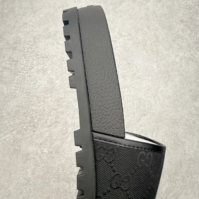 Gucci Slippers Logo-Pattern Lug-Sole Slide product detail image 15
