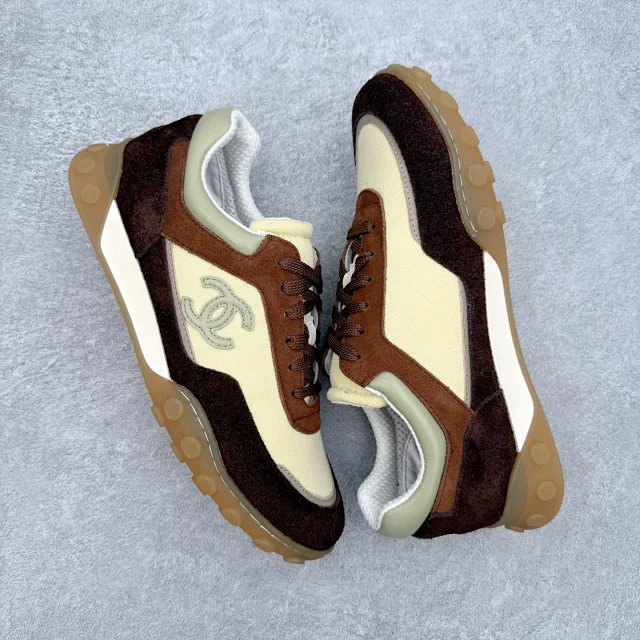 Chanel Sneakers CC Logo Suede and Textile product detail image 3