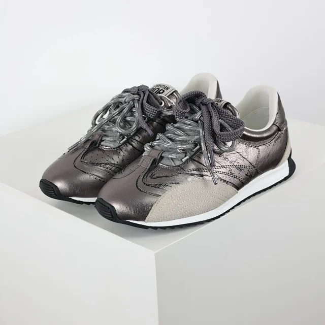 Dior Sneakers D-Sketch low-top lace-up with sketch-print panels product detail image 2