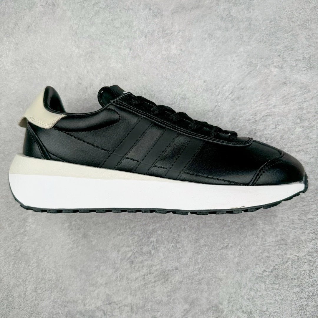 Adidas Sneakers Country XLG — Black and white