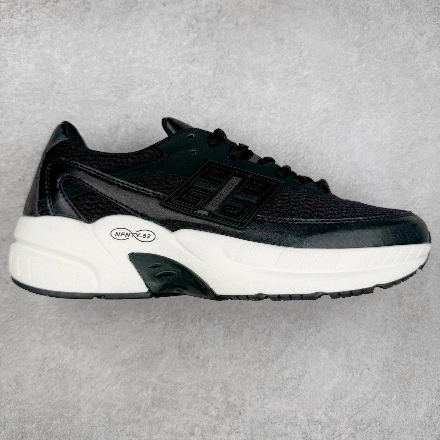 Givenchy Sneakers Low-Top Mesh with Chunky Sole — Black and white