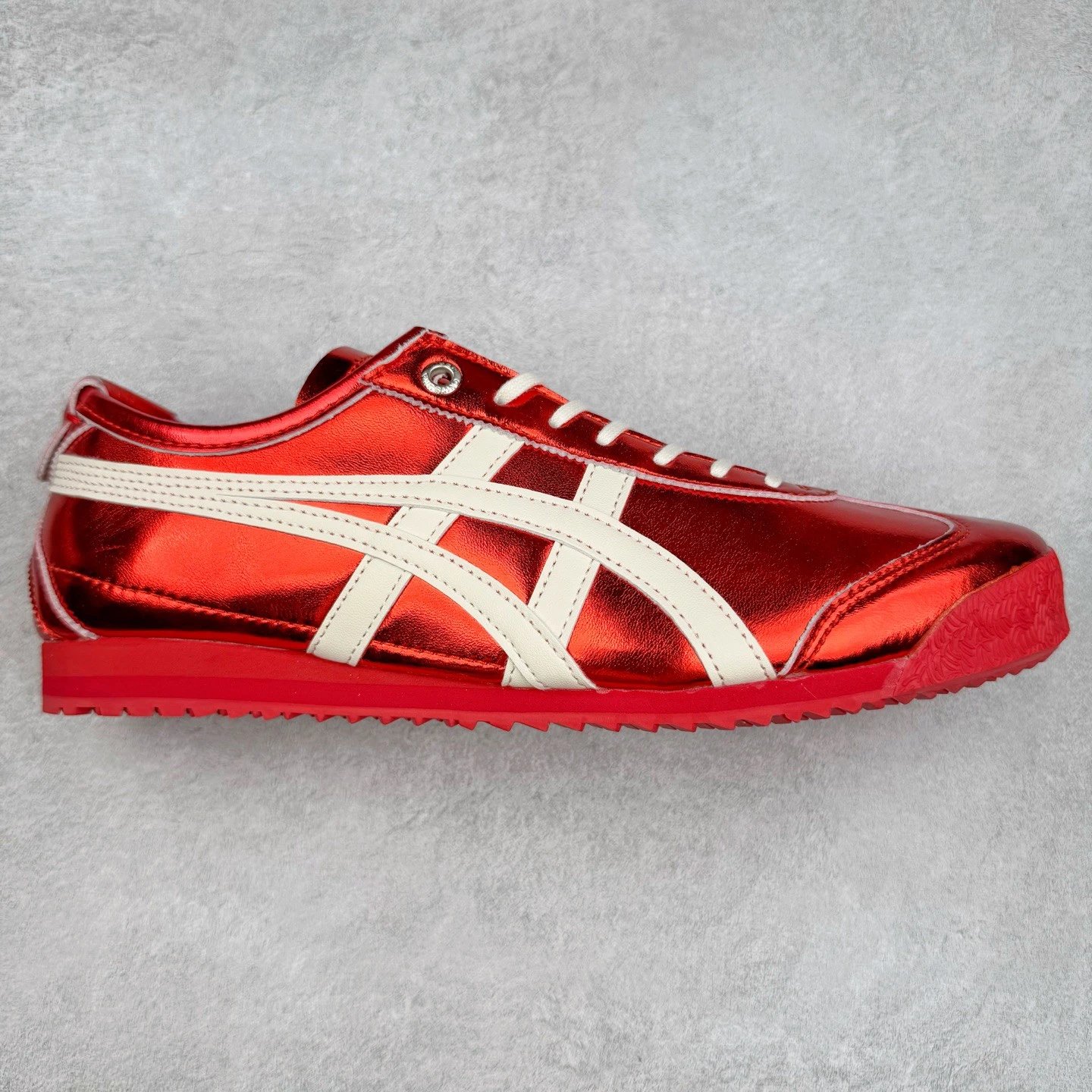 Unbranded Sneakers Metallic low-top with contrast stripe overlays — Red