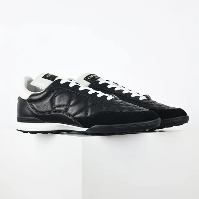 Chanel Sneakers Low-Top Double-C Logo product detail image 48