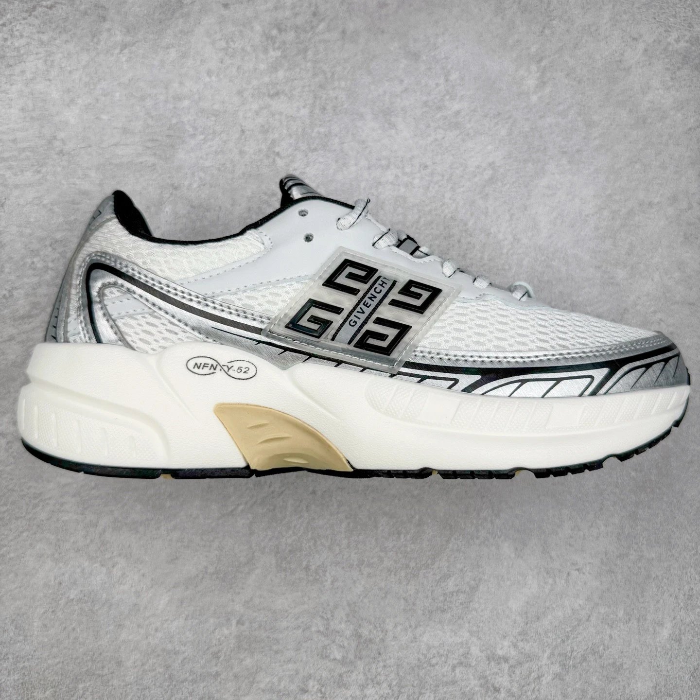 Givenchy Sneakers Low-Top Mesh with Chunky Sole — White, black, and gold