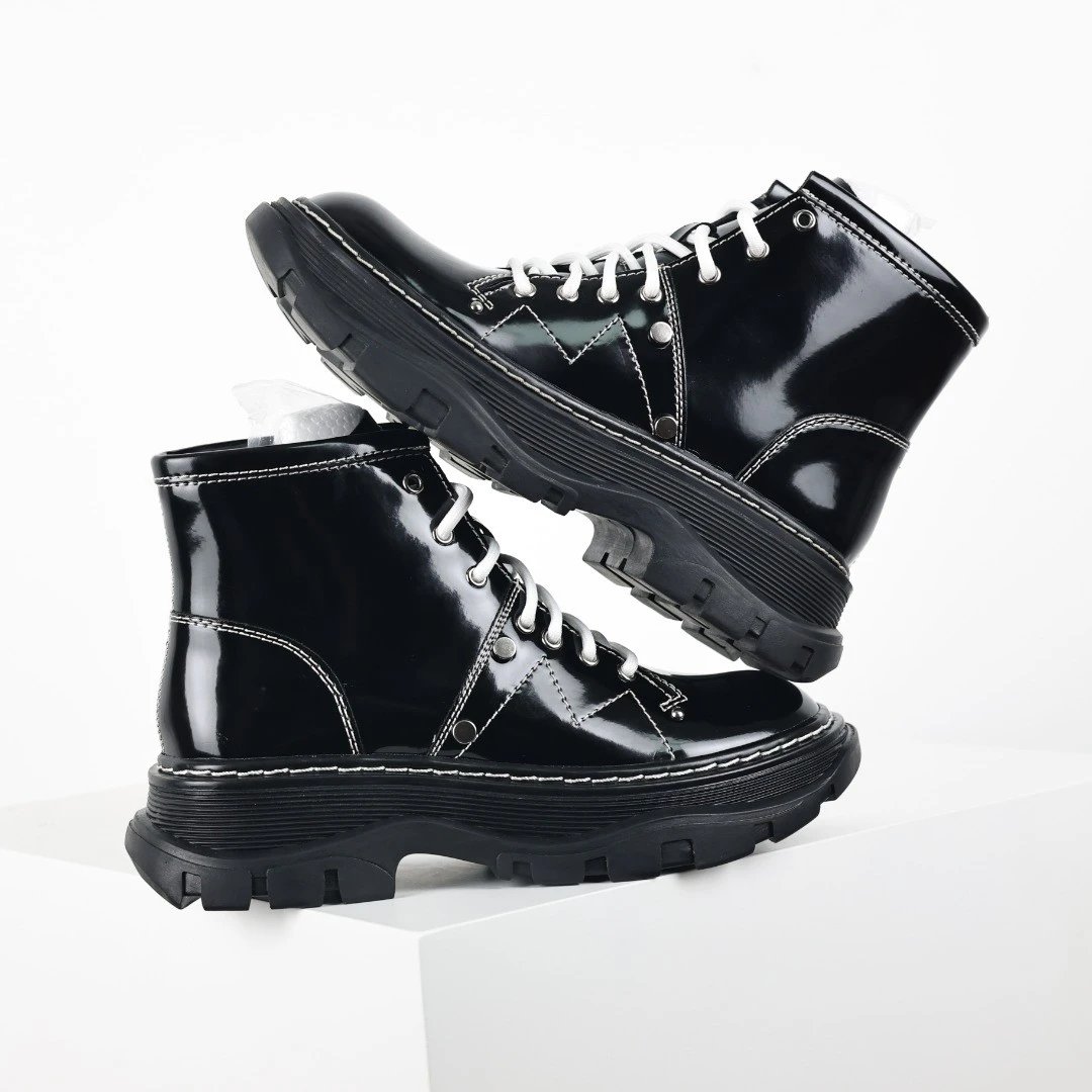 Unbranded Boots Lace-Up Ankle with Lug Sole — Black and white
