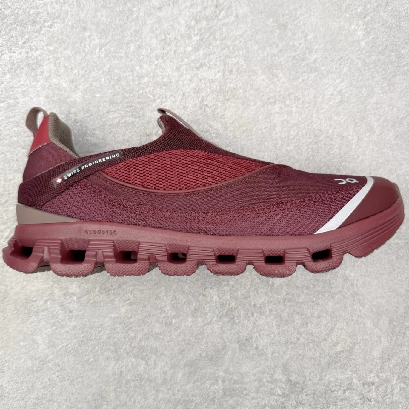 On Sneakers Slip-On Mesh CloudTec — Red