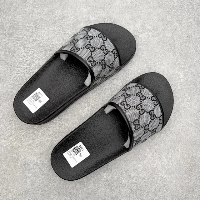 Gucci Slippers Logo-Pattern Lug-Sole Slide product detail image 39