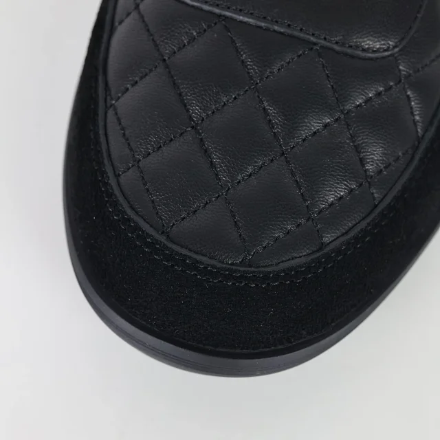 Chanel Sneakers Low-Top Double-C Logo product detail image 50