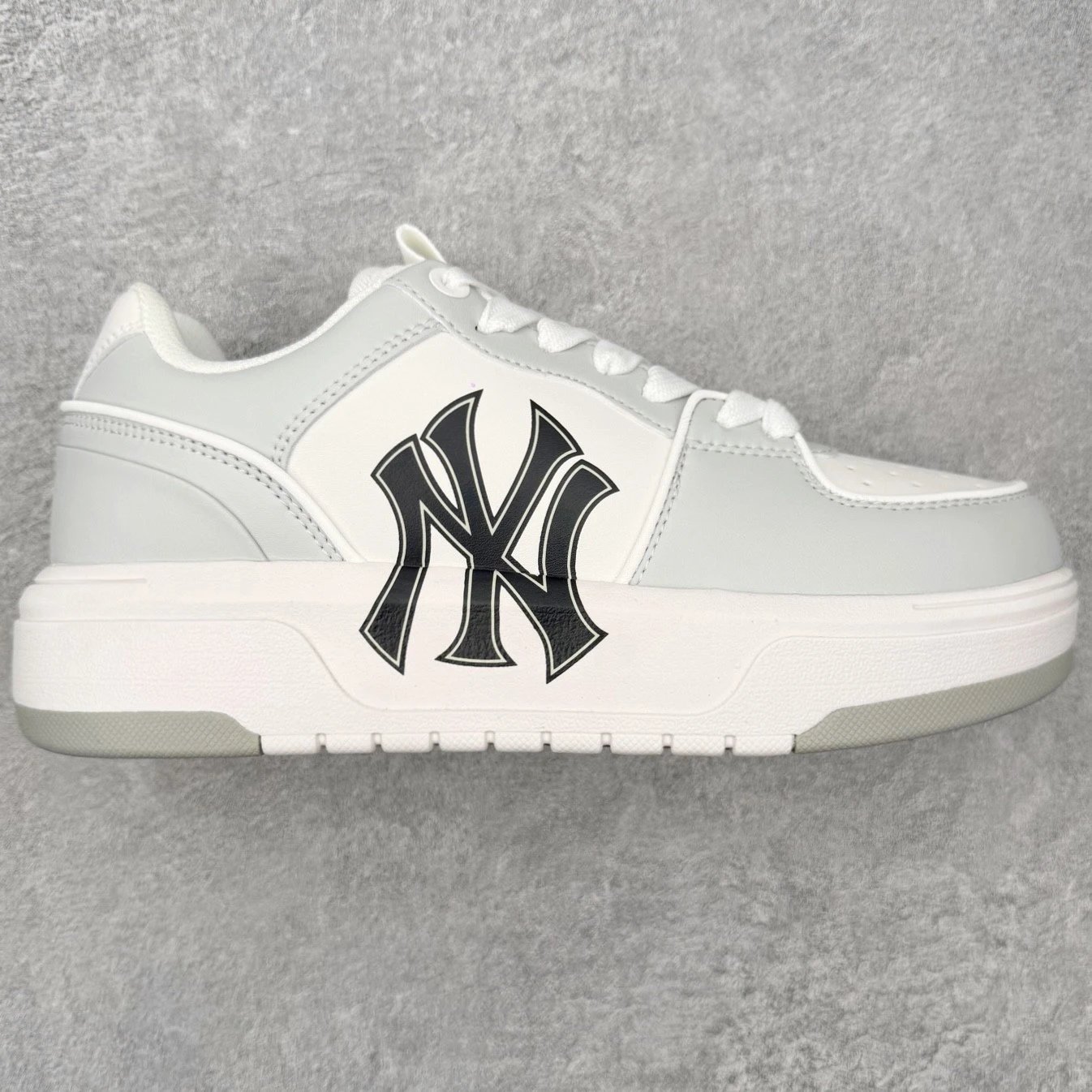 MLB Sneakers Low-Top Platform Baseball-Team Logo — Grayish white