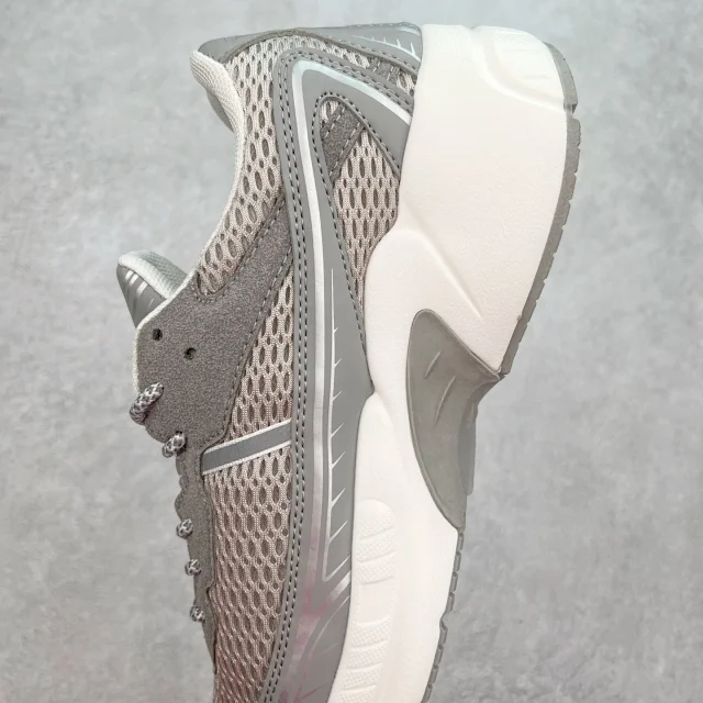 Givenchy Sneakers Low-Top Mesh with Chunky Sole product detail image 7