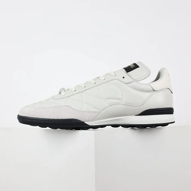 Chanel Sneakers Low-Top Double-C Logo product detail image 63