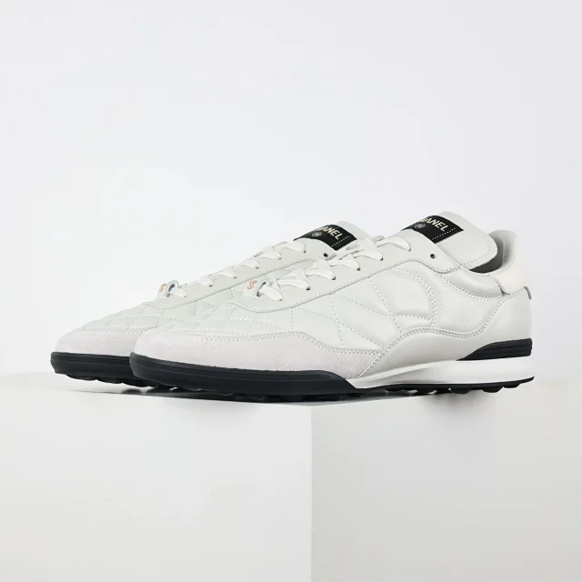Chanel Sneakers Low-Top Double-C Logo product detail image 55