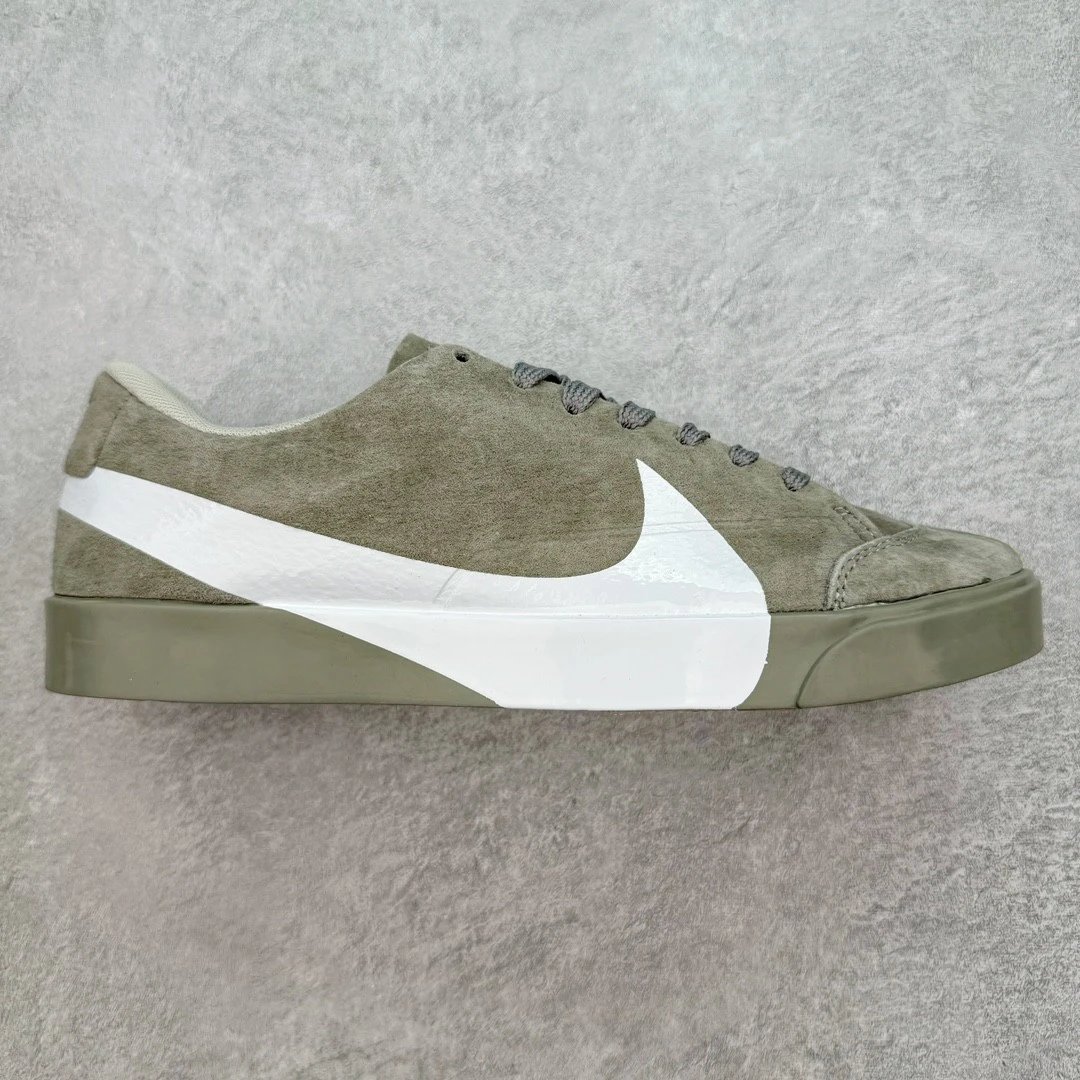 Nike Sneakers Blazer Low SD Trailblazer — Green and white