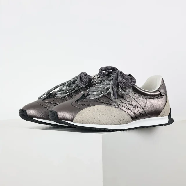 Dior Sneakers D-Sketch low-top lace-up with sketch-print panels product detail image 1