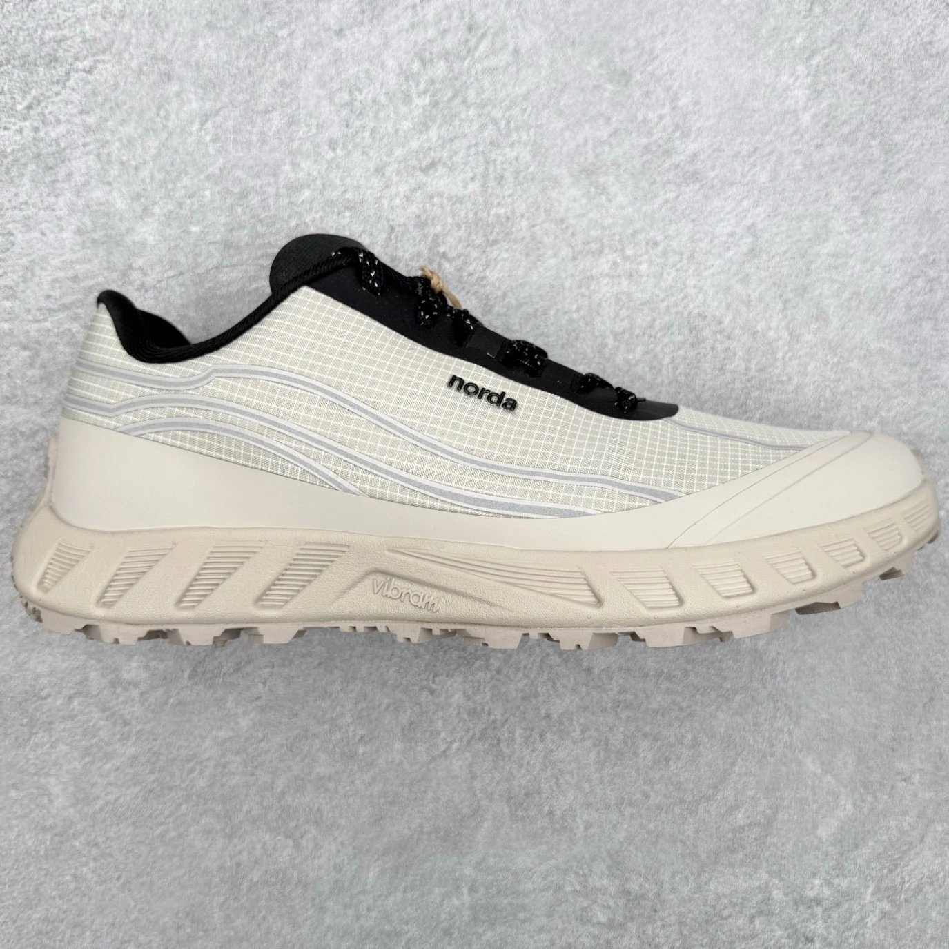 Norda Sneakers 002 Trail Running — Beige