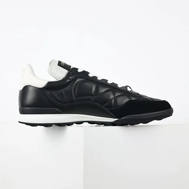Chanel Sneakers Low-Top Double-C Logo product detail image 52