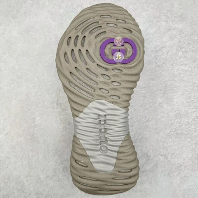 Gucci Sneakers Chunky wave-sole with Interlocking G side logo product detail image 18