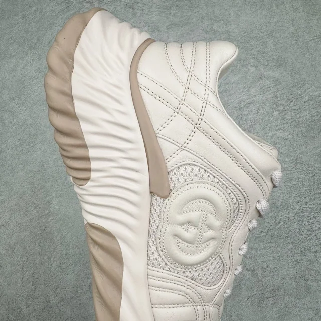 Gucci Sneakers Chunky wave-sole with Interlocking G side logo product detail image 24