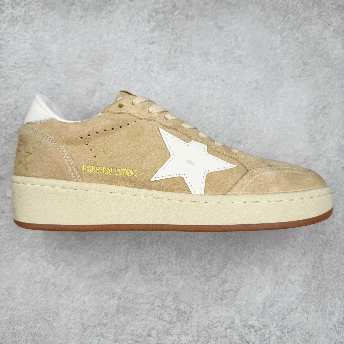 Golden Goose Sneakers Ball Star low-top star-appliqué — brown white tail