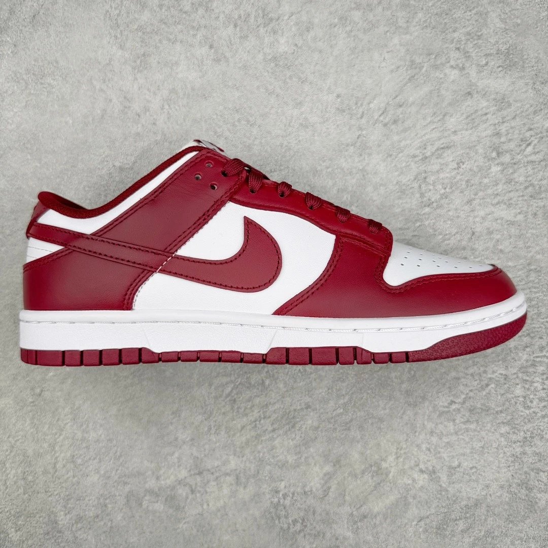 Nike Sneakers Dunk Low Retro — White liquor red
