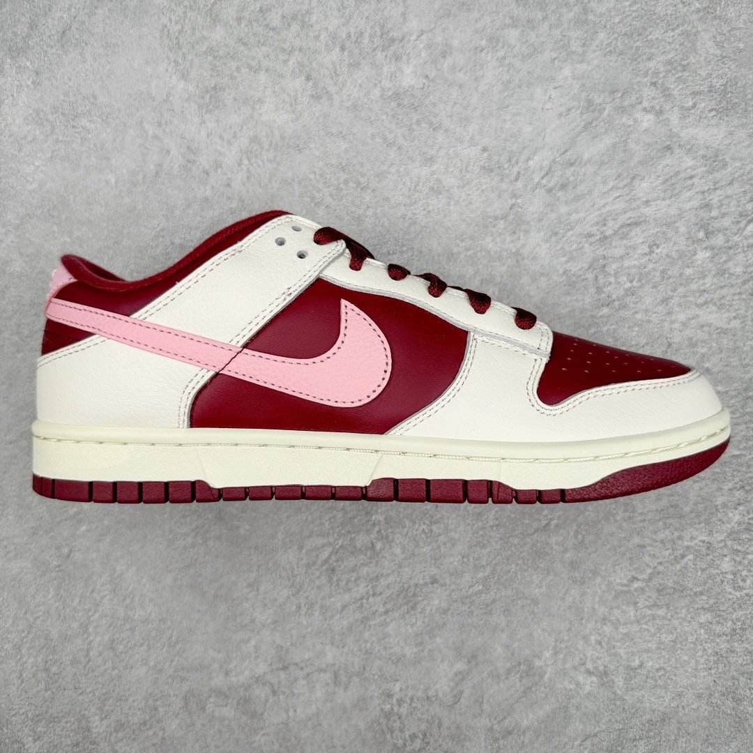 Nike Sneakers Dunk Low Retro — Wine red