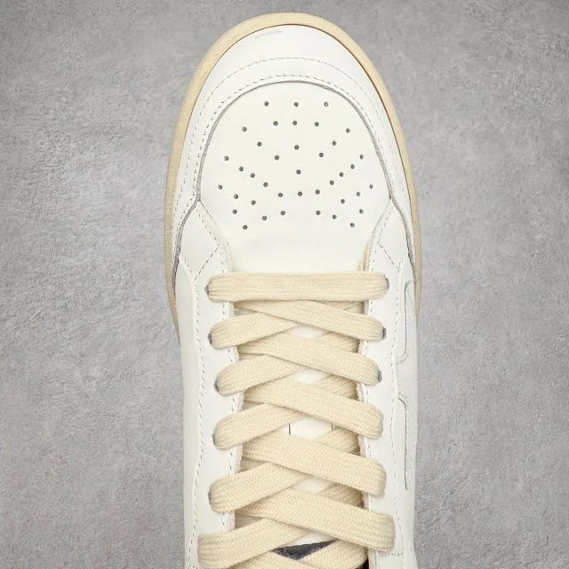 Golden Goose Sneakers Ball Star low-top star-appliqué product detail image 4