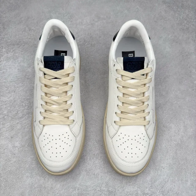 Golden Goose Sneakers Ball Star low-top star-appliqué product detail image 2