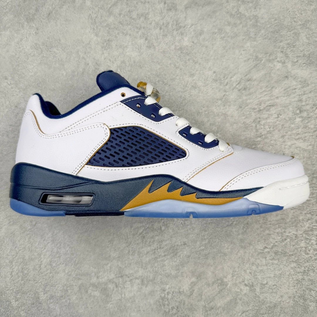Unbranded Sneakers AJ 5 Low — White and blue