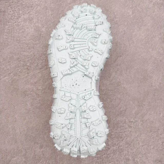 Nike Sneakers Low-Top Trail with Lug Outsole product detail image 27