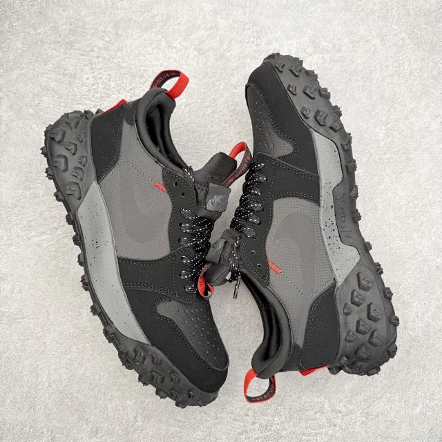 Nike Sneakers Low-Top Trail with Lug Outsole product detail image 3