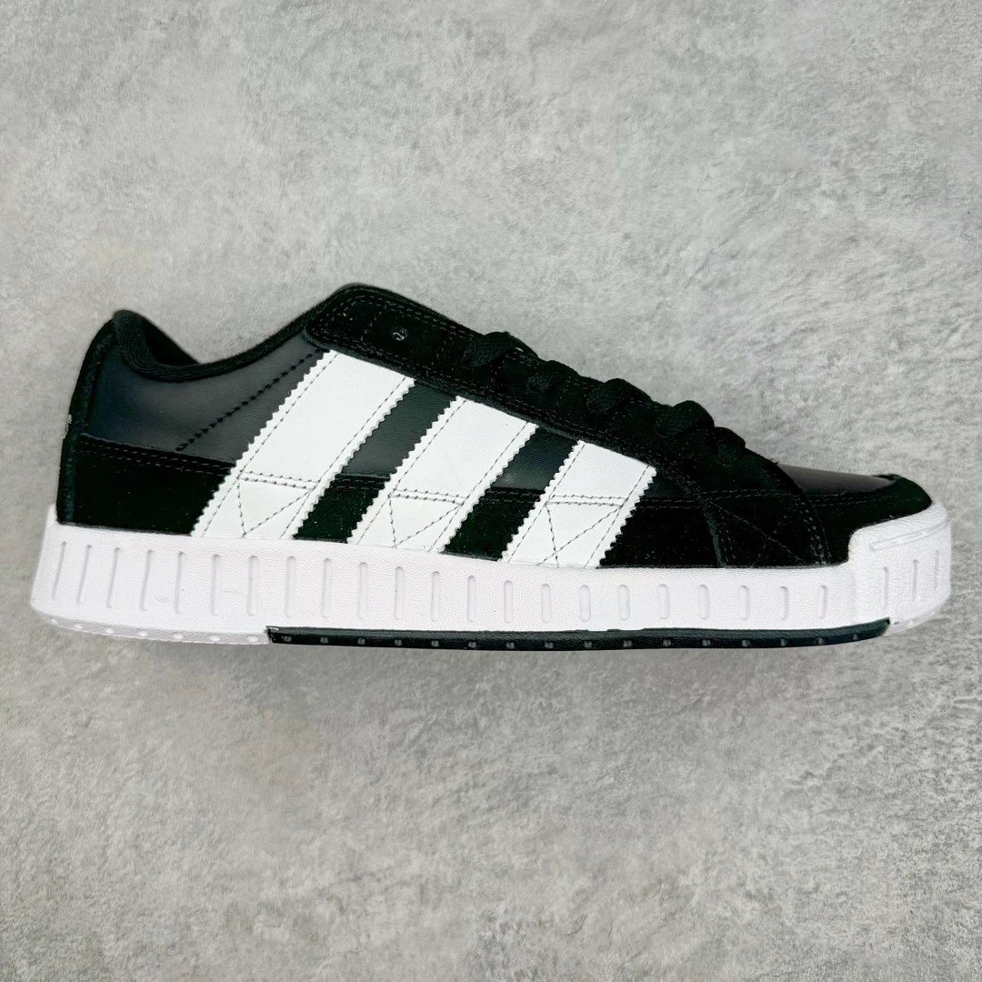 Unbranded Sneakers Low-Top Three-Stripe with Ribbed Sole — Black and white