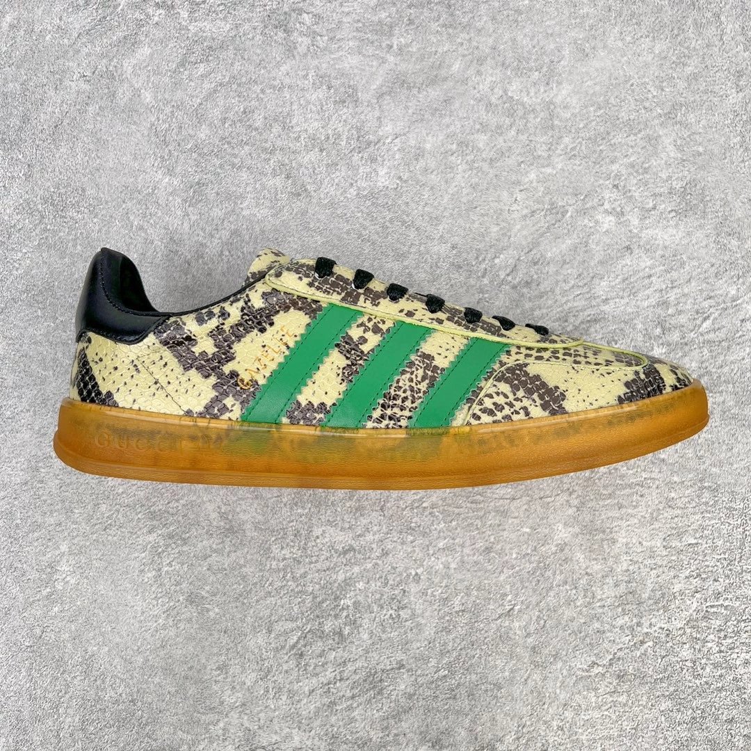 Gucci Sneakers Adidas x Gazelle — Black tail