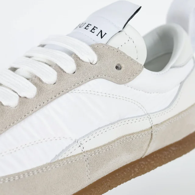 Alexander McQueen Sneakers Low-Top Nylon and Suede with Rear Pull Tabs product detail image 33
